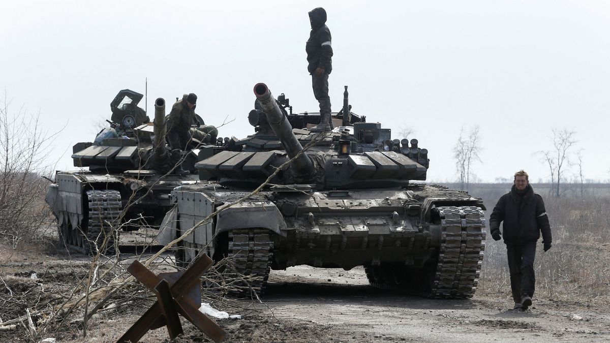 Ruský výrobce tanků pozastavil práci kvůli nedostatku zahraničních dílů